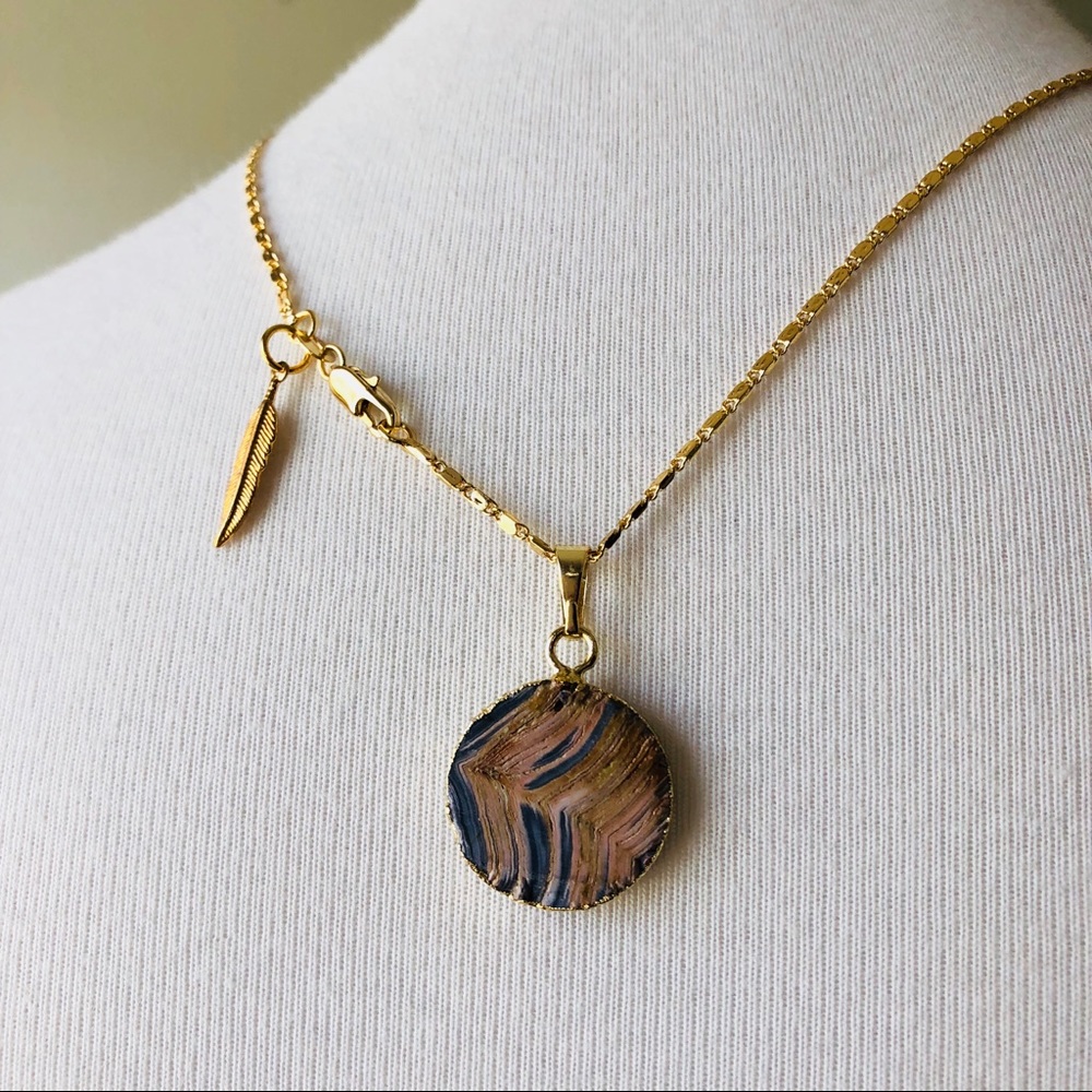 18K Gold Plated 15” Druzy Pendant Necklace - Picture 5 of 6